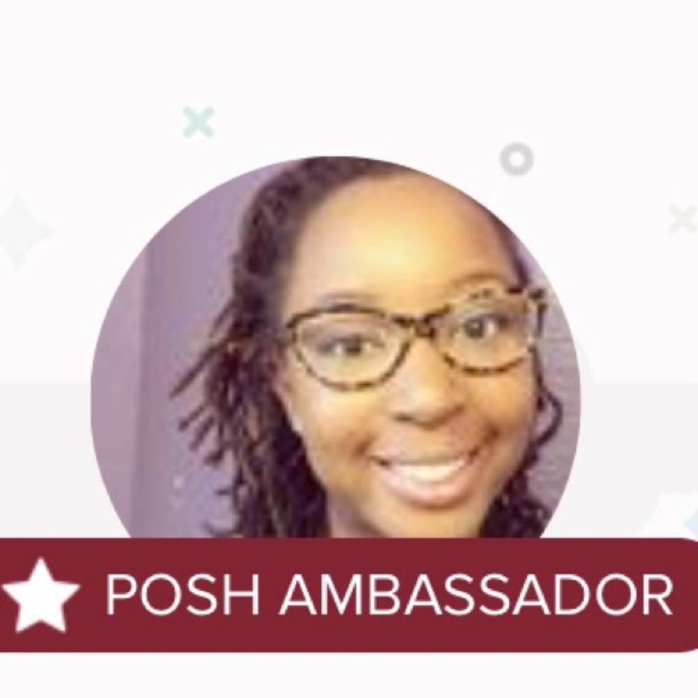 Meet you NEW Posh Ambassador! ♥️💗